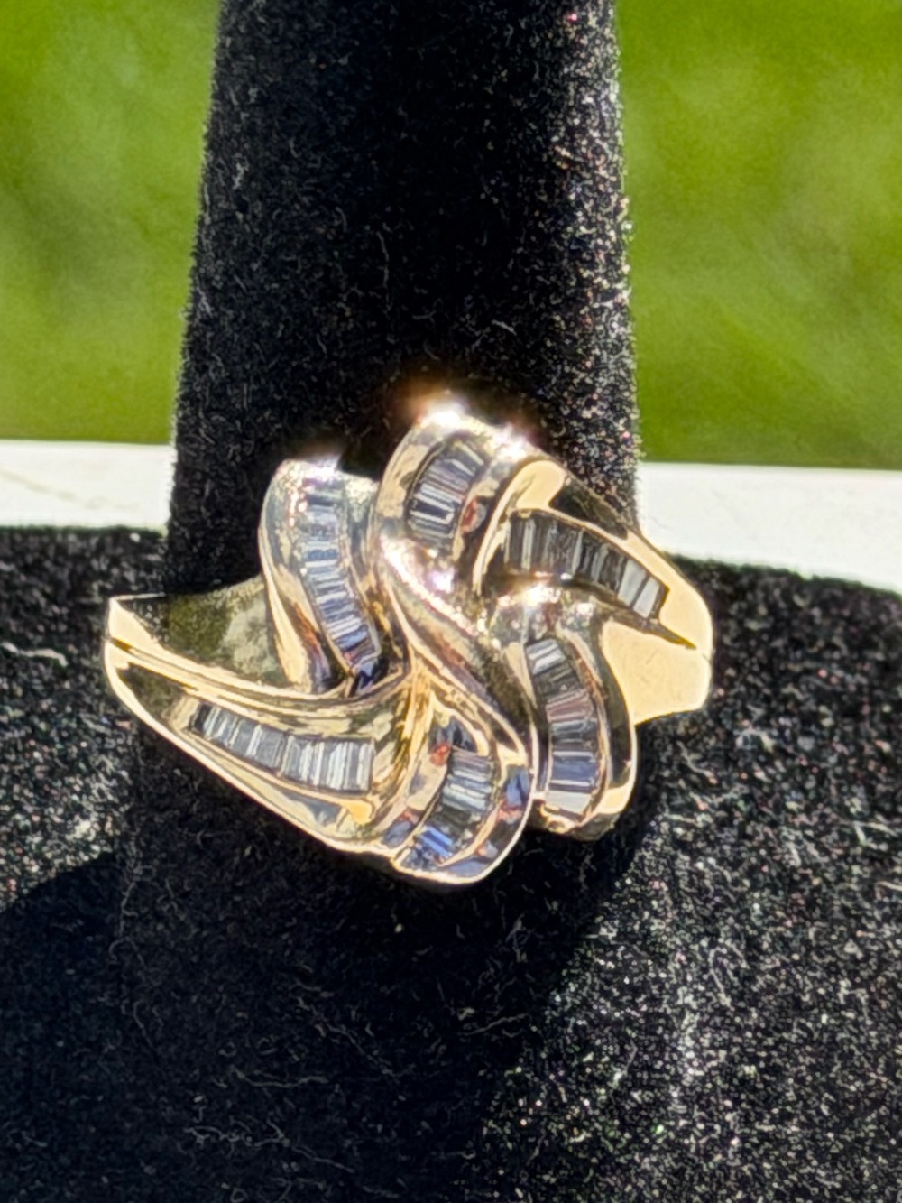Vintage 14K Yellow Gold Baguette Diamond Swirl Statement Ring – 7.8g